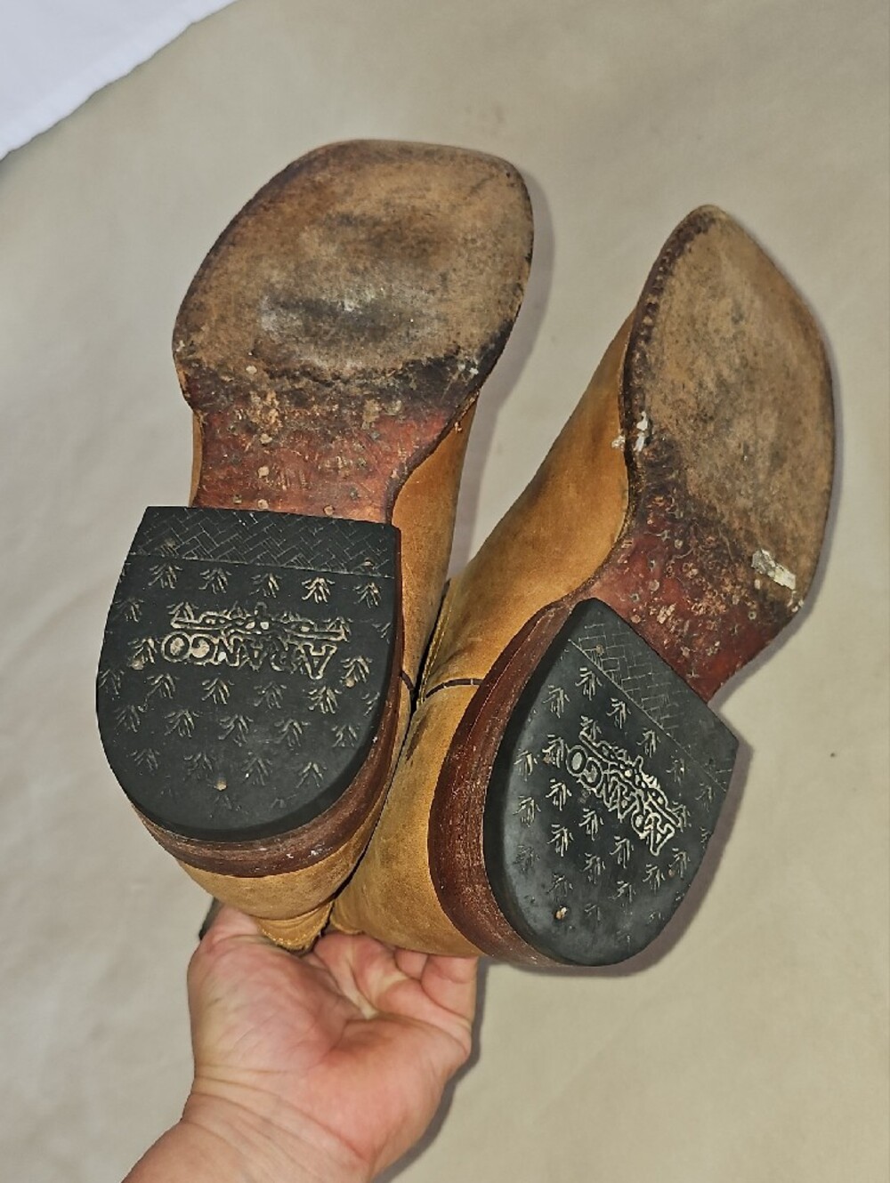 Boys, Two-Tone Tan Western Cowboy Boots with Embroidered Shaft - Picture 7 of 13